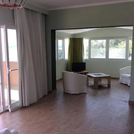 Villa Astaria Babrbati *